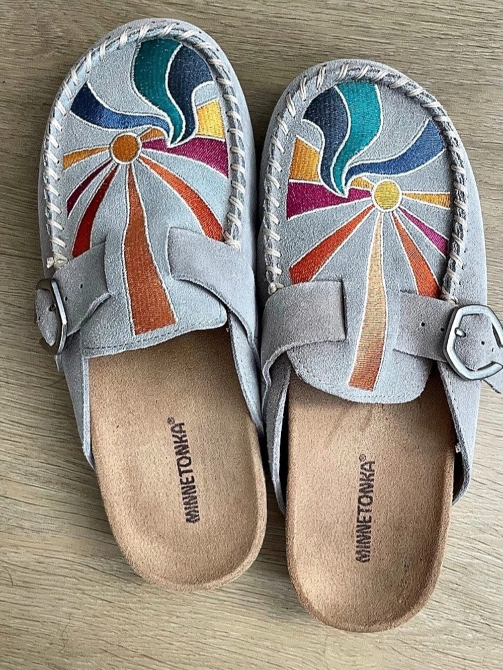 Minnetonka Simple Taupe Sunset 9